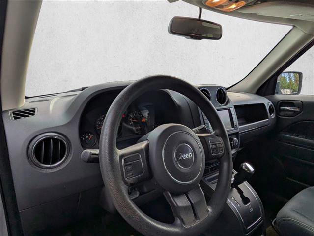 Used 2017 Jeep Patriot Sport w/ Power Value Group AWD/4WD image 10