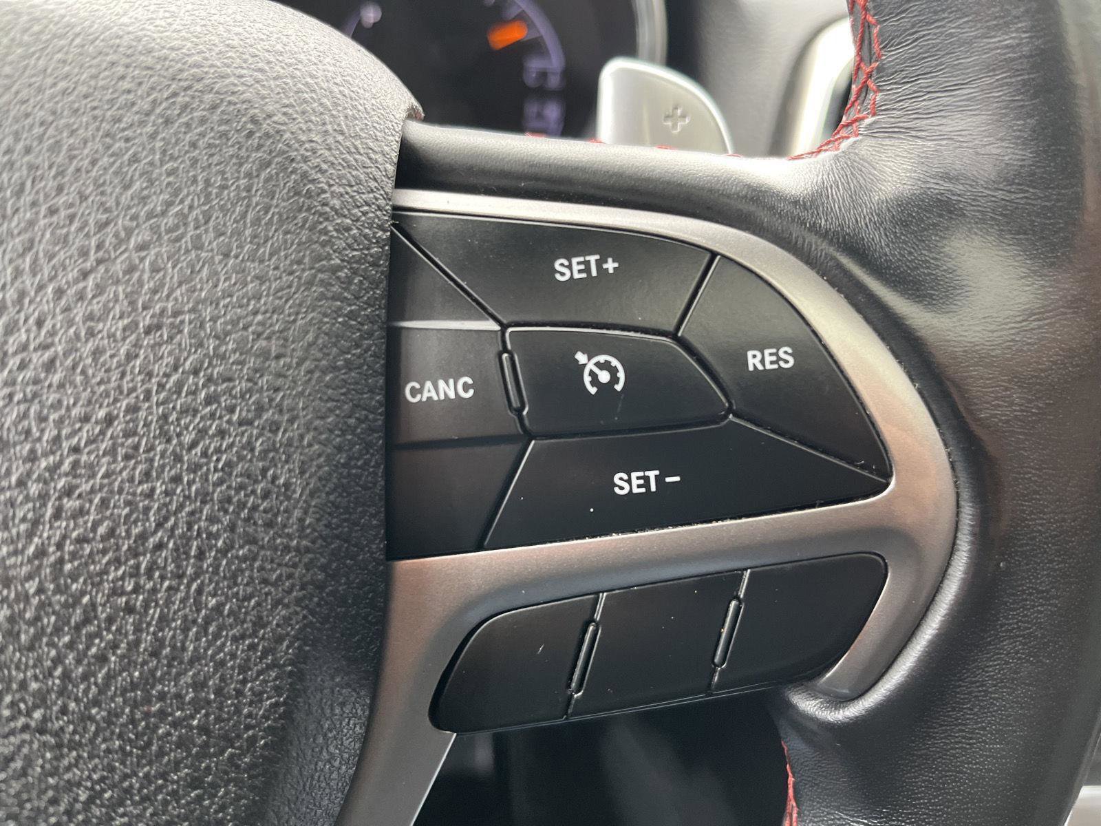 Used 2018 Jeep Grand Cherokee Trailhawk w/ Trailhawk Luxury Group image 23