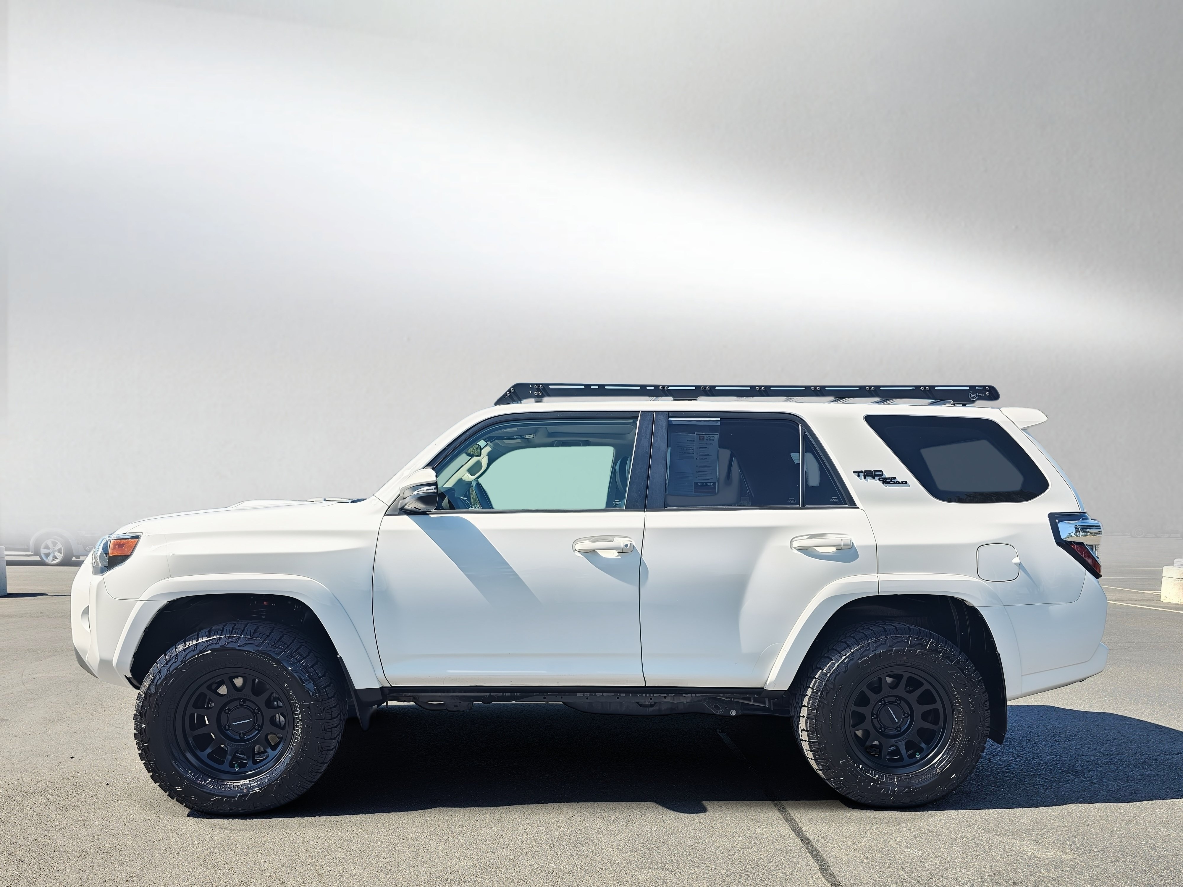 Used 2020 Toyota 4Runner TRD Off-Road Premium w/ Moonroof Package AWD/4WD image 2