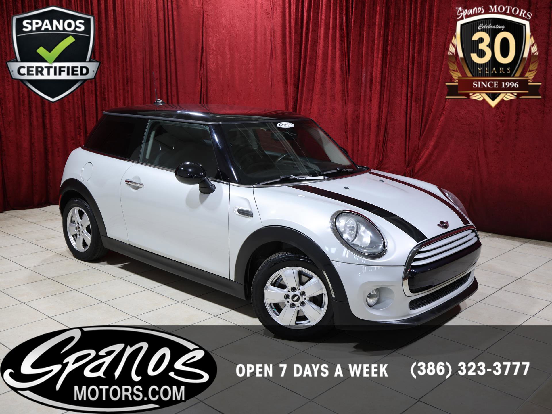 Used 2015 MINI Cooper 2-Door Hardtop image 1