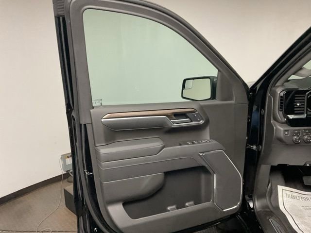 New 2026 Chevrolet Silverado 1500 RST AWD/4WD image 9