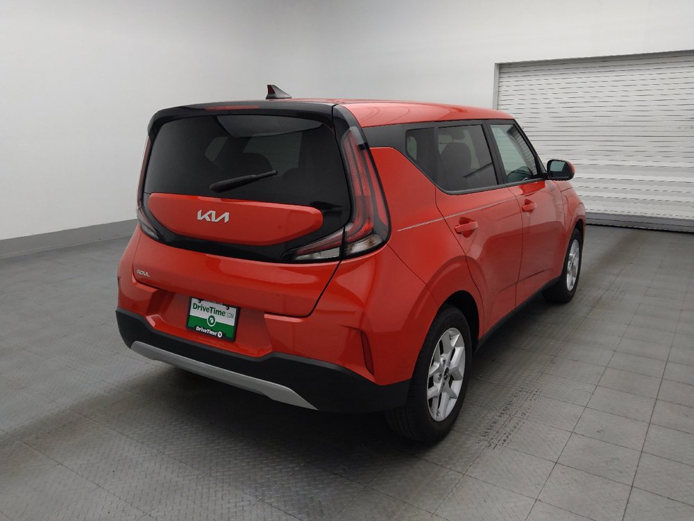 Used 2024 Kia Soul LX w/ Option Group 015 FWD image 9