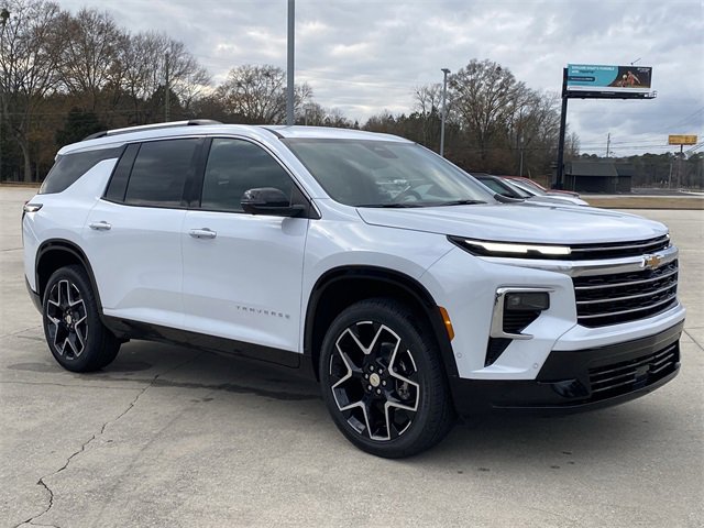 New 2026 Chevrolet Traverse High Country w/ LPO, Floor Liner Package image 8