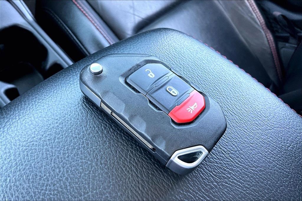 Used 2021 Jeep Wrangler Unlimited Rubicon AWD/4WD image 31