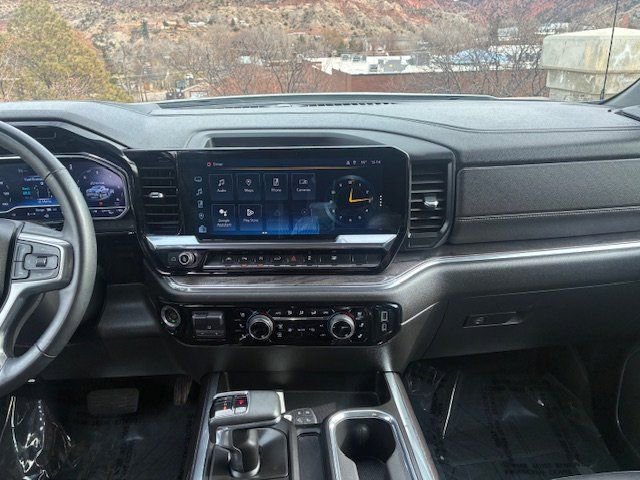 Used 2023 Chevrolet Silverado 1500 LTZ image 14