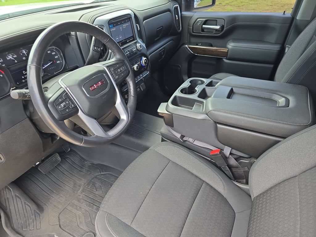 Used 2022 GMC Sierra 2500 SLE w/ SLE Value Package; AWD/4WD image 17