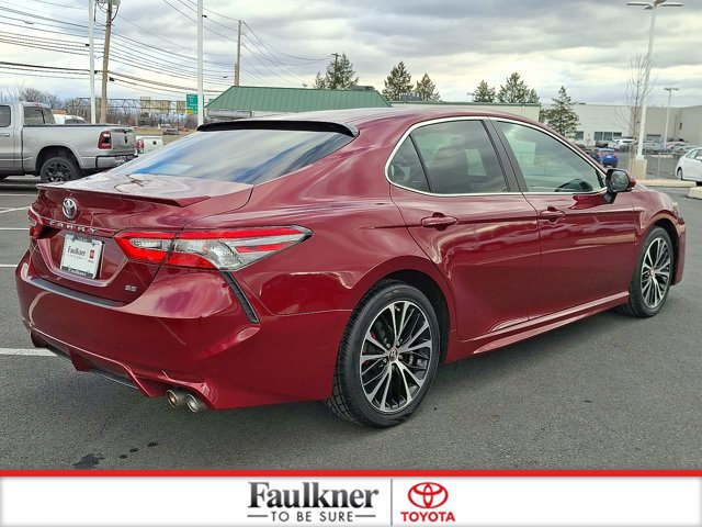 Used 2018 Toyota Camry L image 6