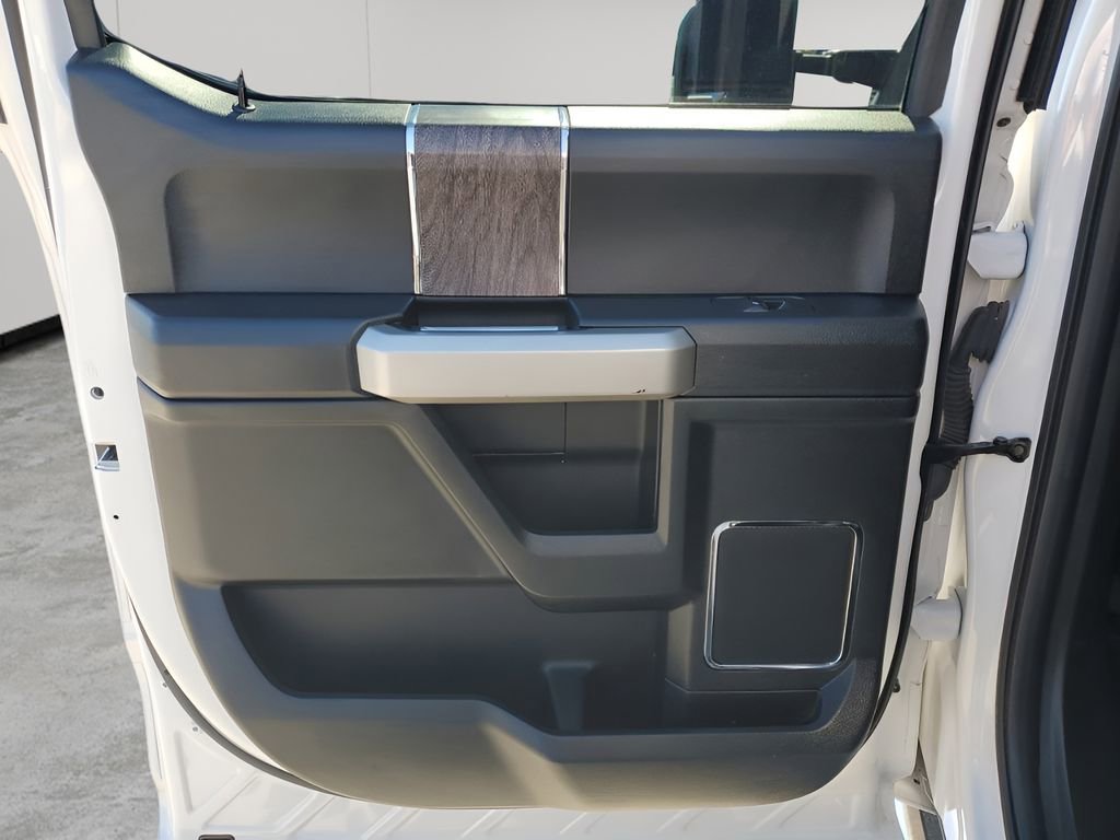 Used 2019 Ford F250 Lariat w/ Lariat Ultimate Package image 17