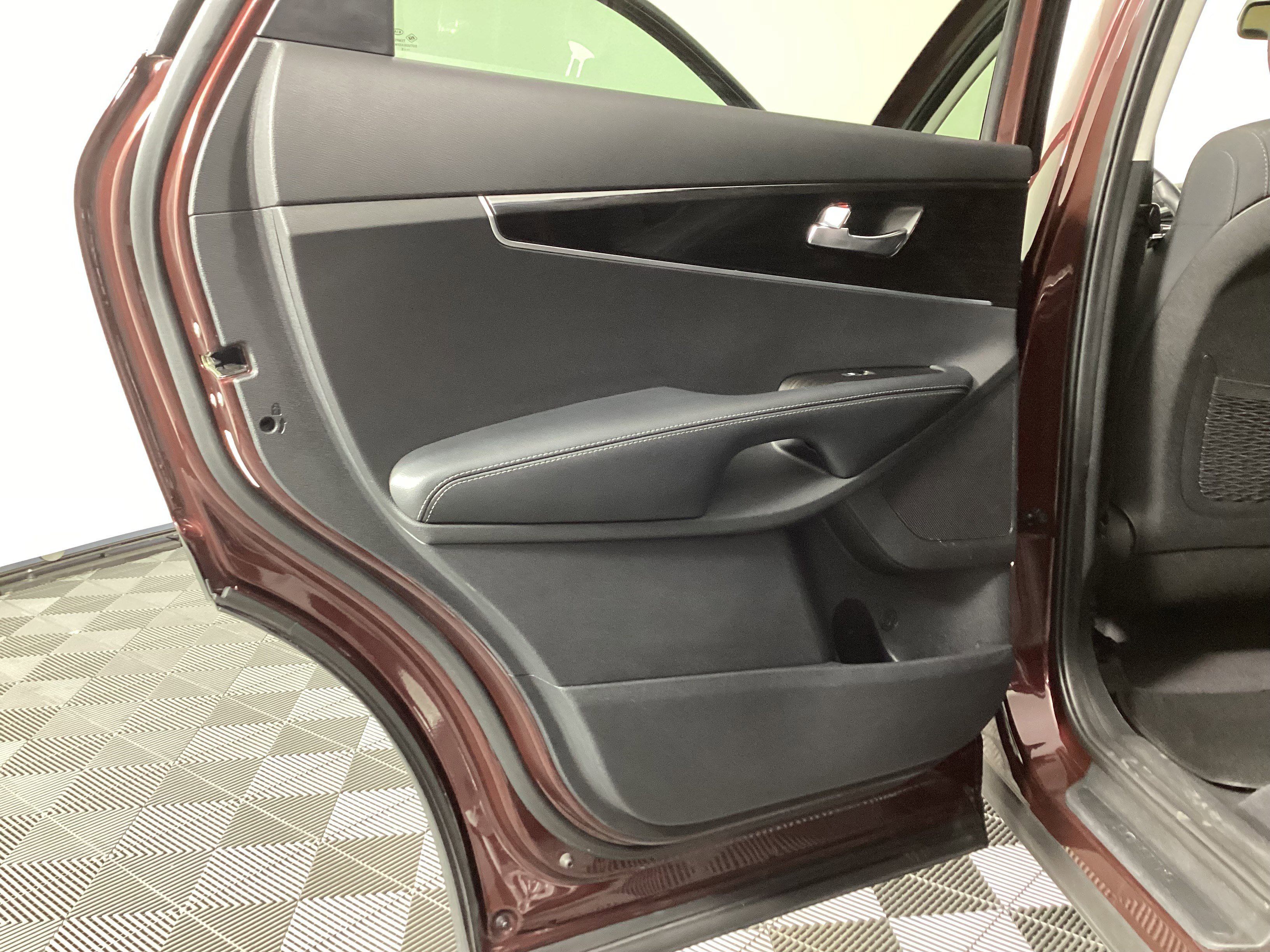 Used 2019 Kia Sorento LX w/ Option Group 020 image 28