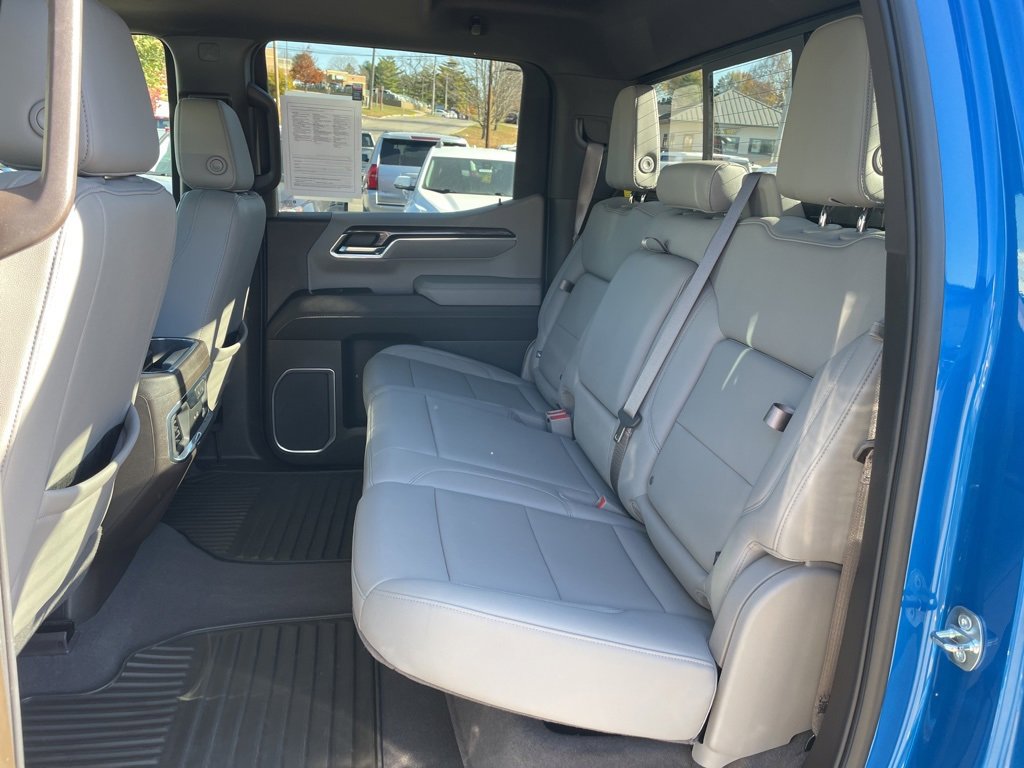 Used 2023 Chevrolet Silverado 1500 LTZ w/ LTZ Premium Package image 16