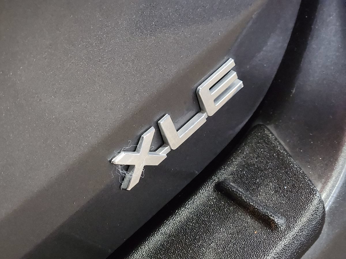 Used 2024 Toyota Highlander XLE FWD image 26