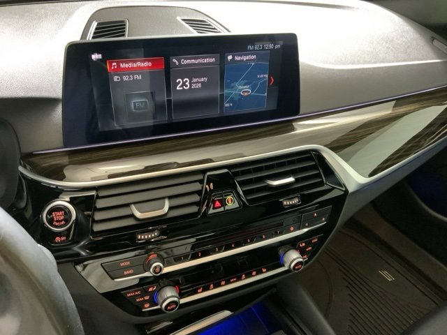 Used 2019 BMW 540i xDrive image 22