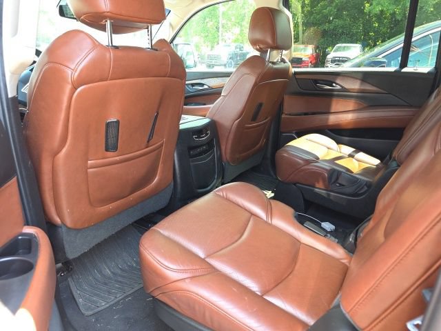 Used 2017 Cadillac Escalade ESV Luxury AWD/4WD image 14