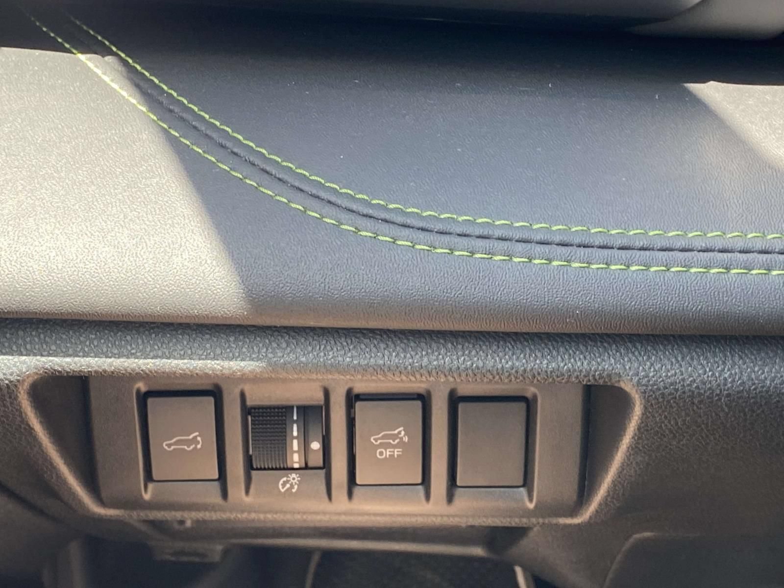 Used 2025 Subaru Outback Onyx Edition AWD/4WD image 29