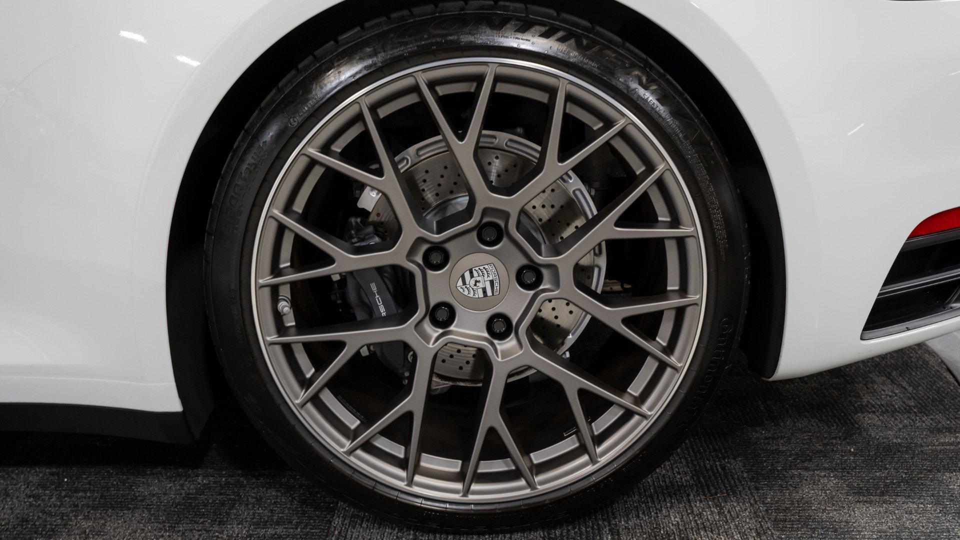 Used 2022 Porsche 911 Carrera image 38