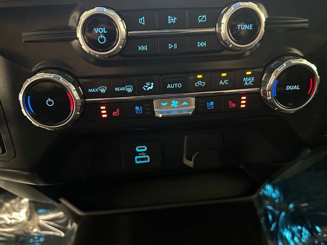 Used 2022 Ford F150 Lariat w/ Equipment Group 501A Mid AWD/4WD image 13