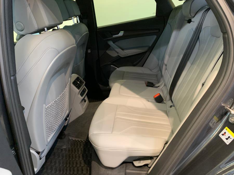 Used 2022 Audi Q5 2.0T Premium image 46