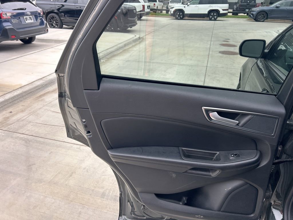 Used 2024 Ford Edge SE AWD/4WD image 12