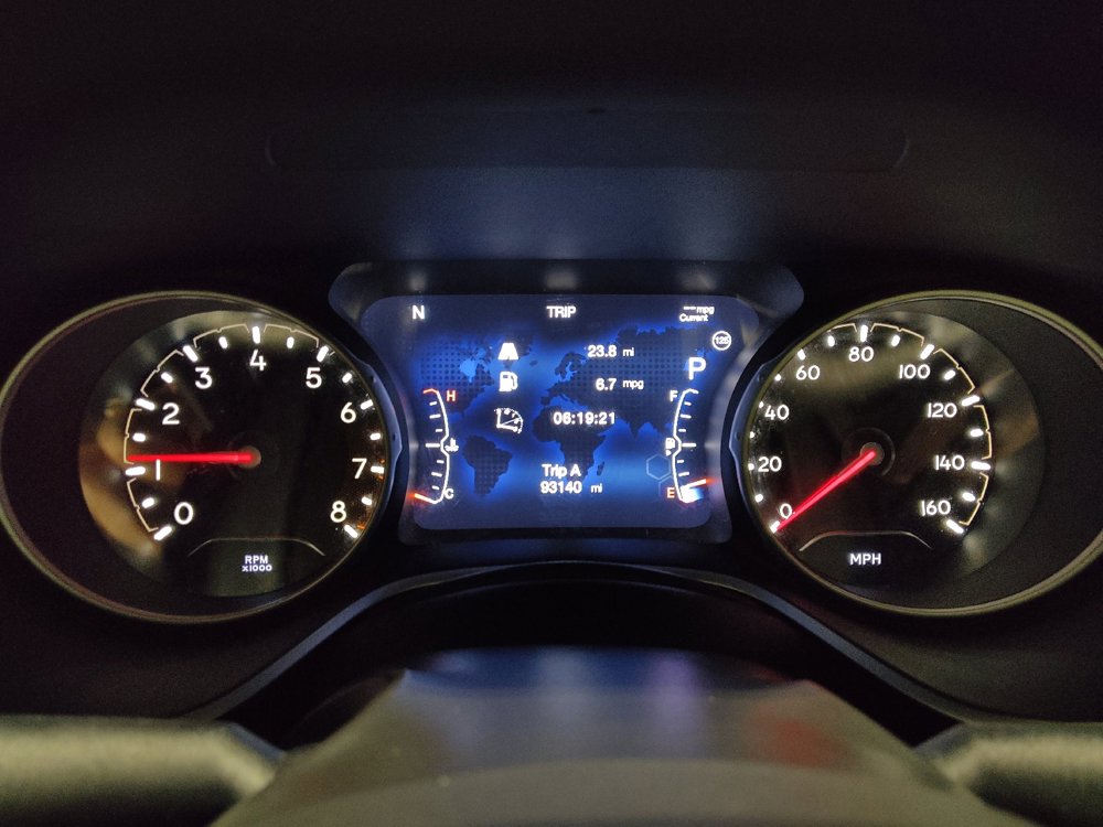 Used 2018 Jeep Compass Limited w/ Navigation Group image 23