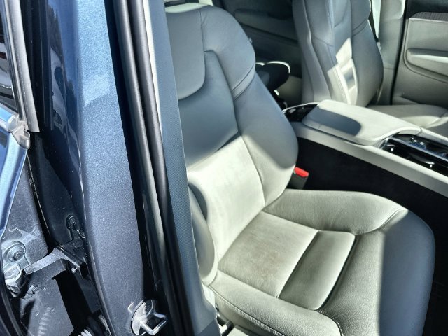 Used 2023 Volvo XC90 B5 Plus w/ Protection Package AWD/4WD image 34