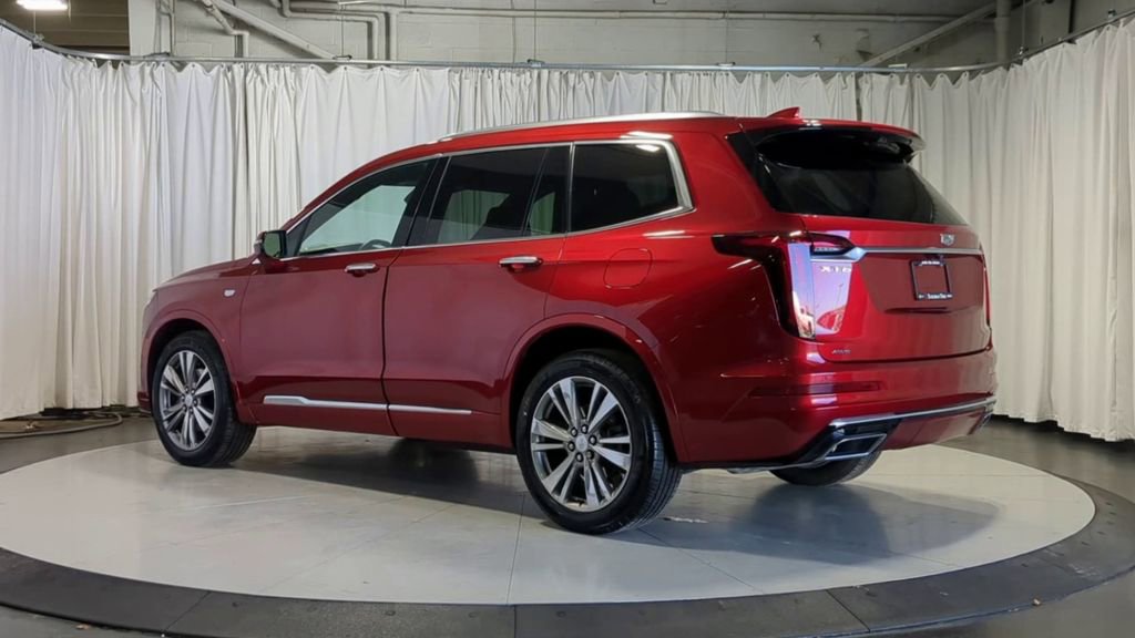 Used 2024 Cadillac XT6 Premium Luxury w/ Technology Package AWD/4WD image 6