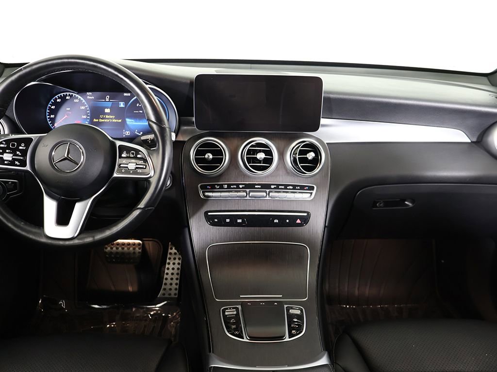 Used 2022 Mercedes-Benz GLC 300 4MATIC w/ AMG Line image 33