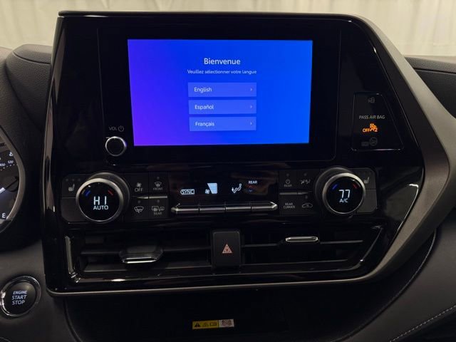 Used 2023 Toyota Highlander XLE image 16