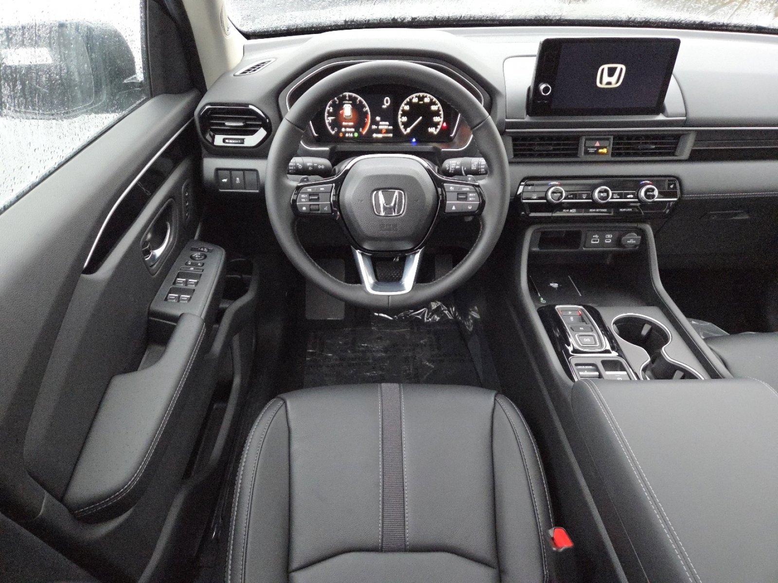 New 2025 Honda Pilot Touring image 28