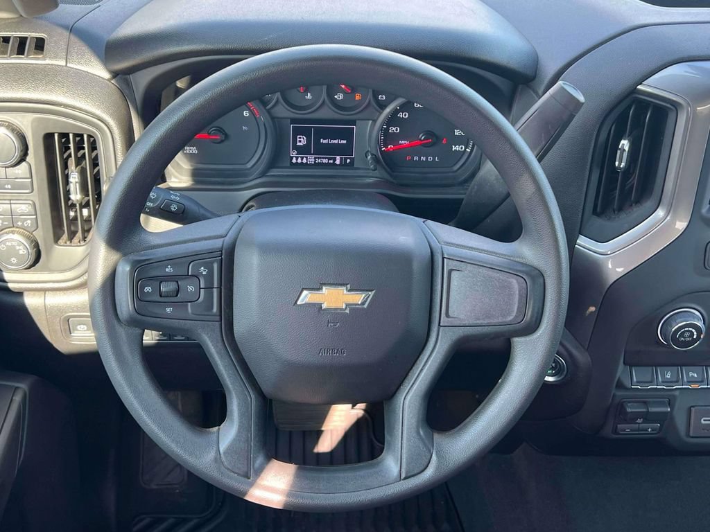 Used 2025 Chevrolet Silverado 2500 Custom w/ Custom Value Package AWD/4WD image 15