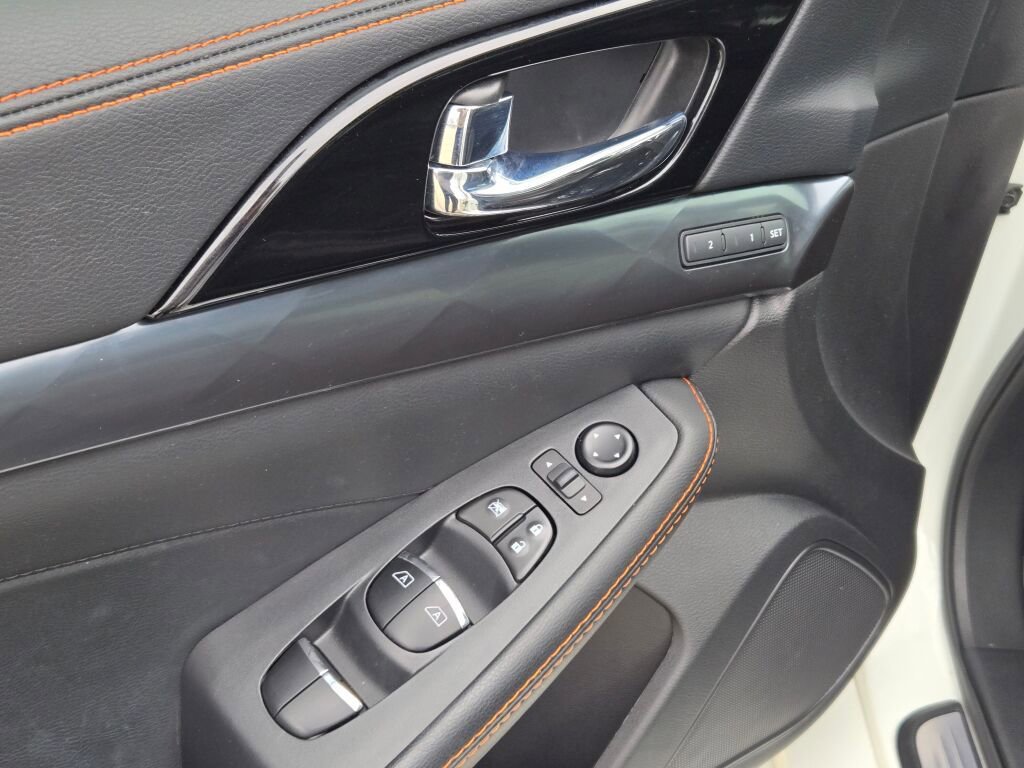 Used 2023 Nissan Maxima SR w/ Sport Mat Group image 20