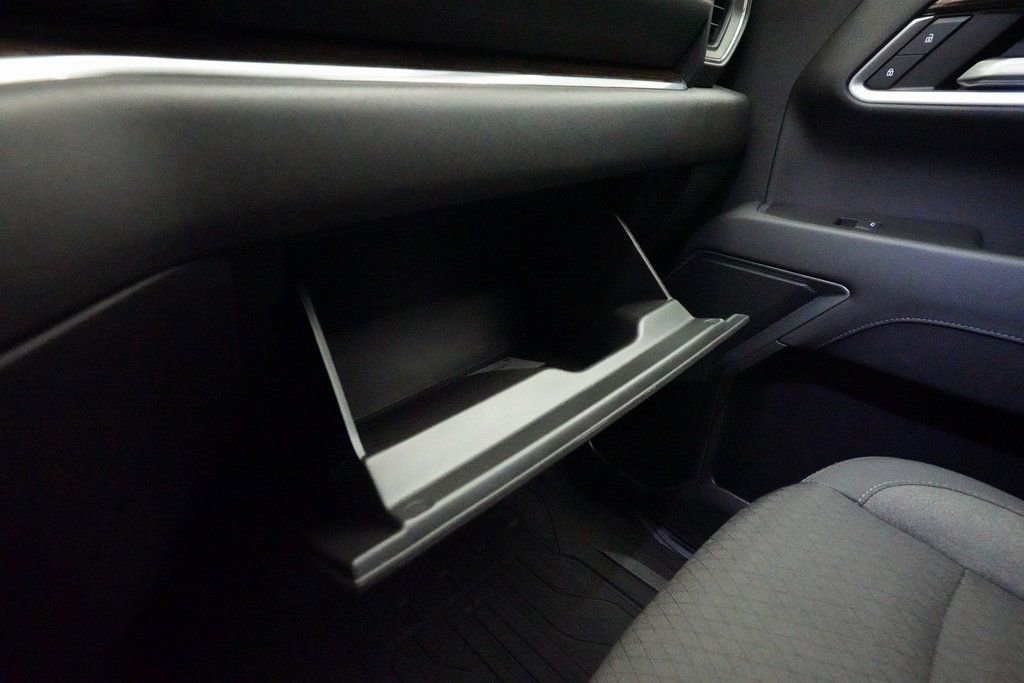 Used 2024 GMC Sierra 1500 Elevation image 29