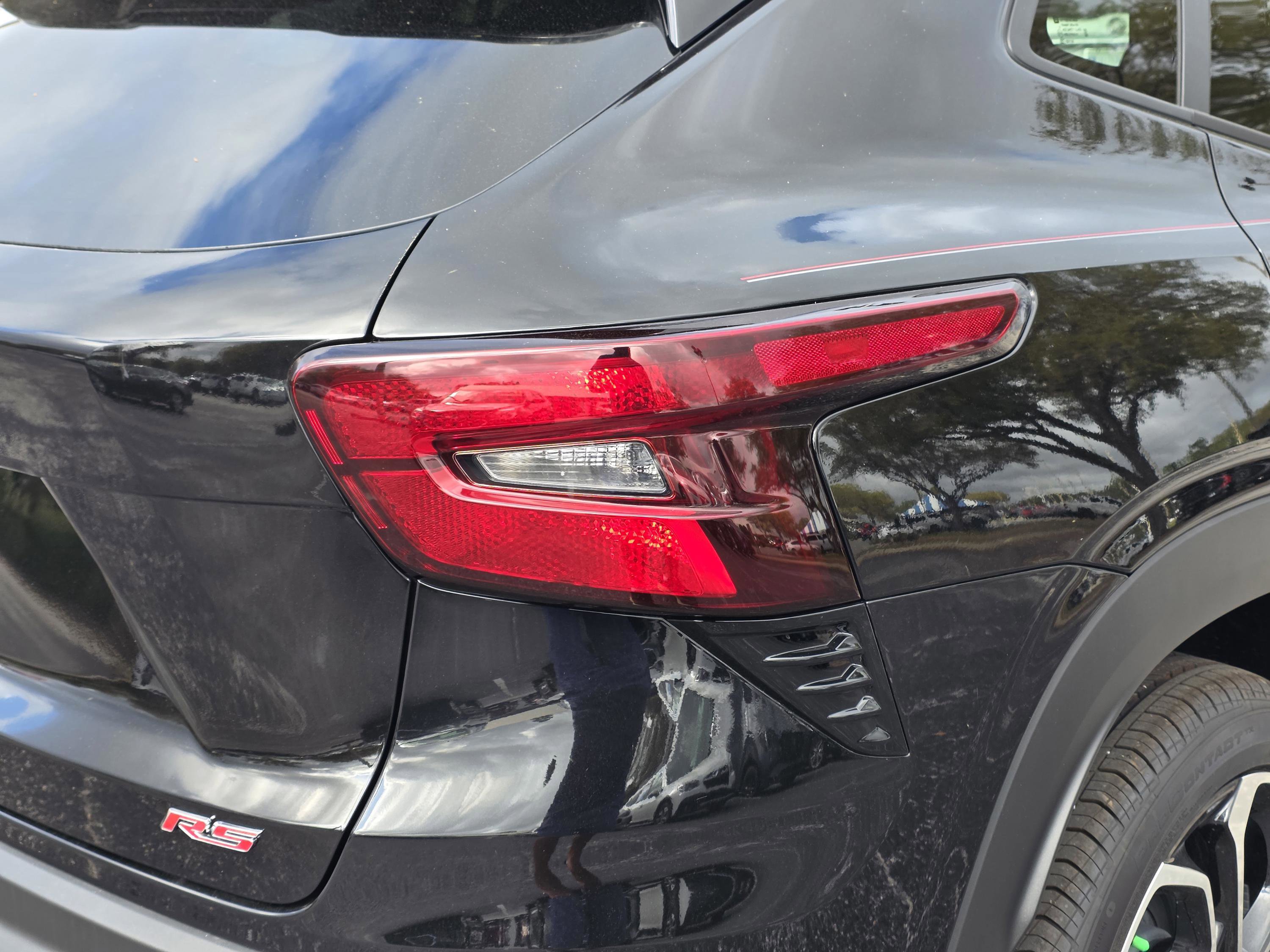 New 2026 Chevrolet Trax RS w/ Sunroof Package image 13