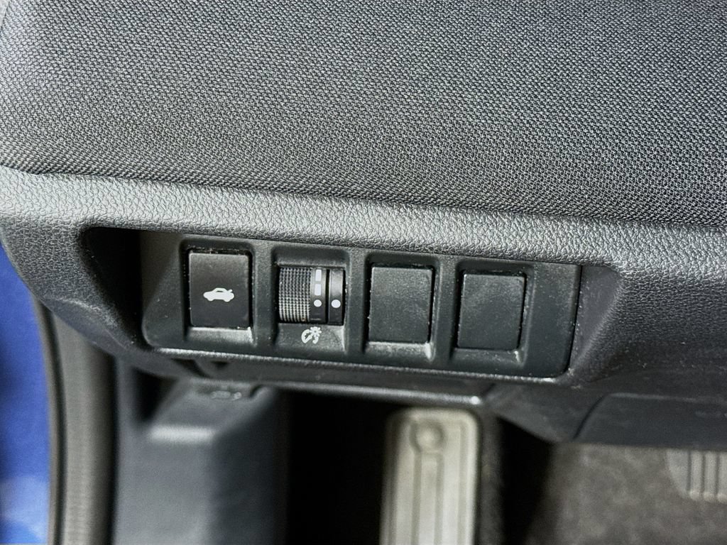 Used 2021 Subaru Legacy Premium AWD/4WD image 18