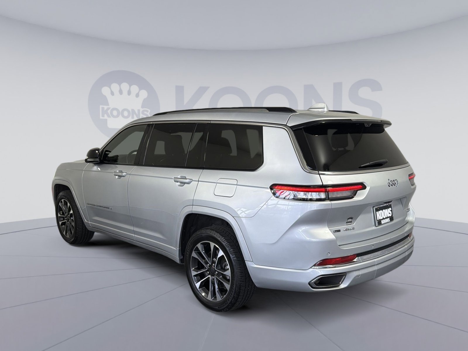 Used 2021 Jeep Grand Cherokee L Overland w/ Luxury Tech Group IV image 4