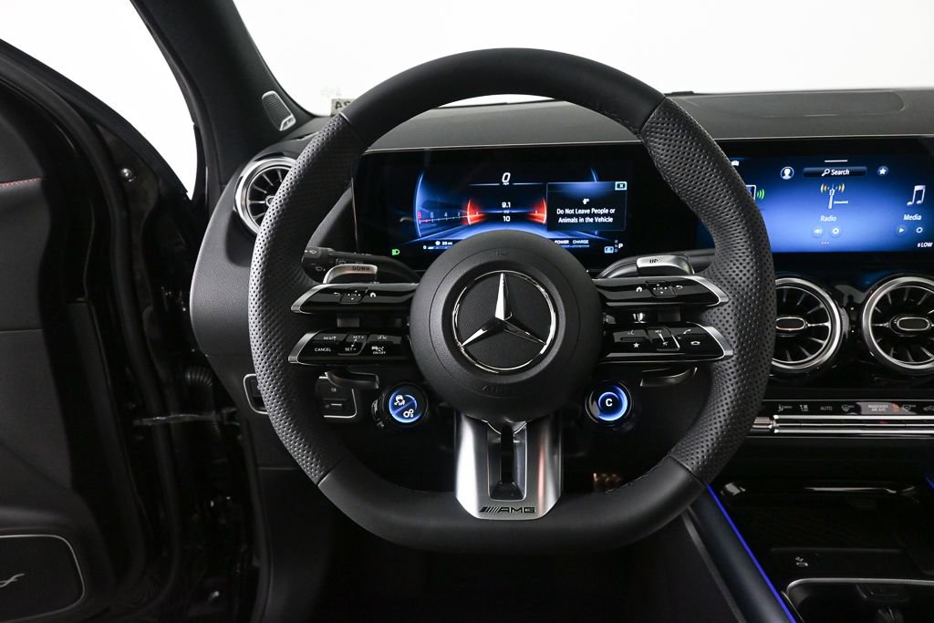 New 2026 Mercedes-Benz GLA 35 AMG 4MATIC image 2