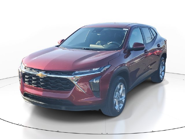 Certified 2025 Chevrolet Trax LS w/ LS Convenience Package FWD image 2