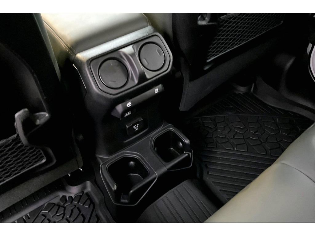 Used 2025 Jeep Gladiator Mojave w/ Safety Group image 30