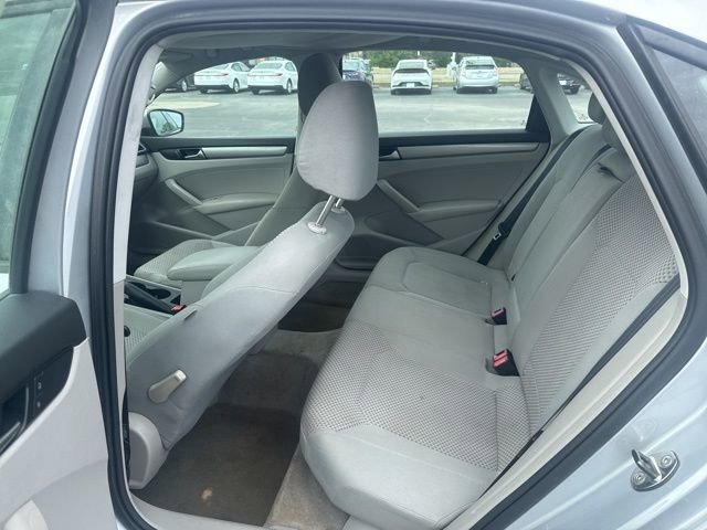 Used 2014 Volkswagen Passat 1.8T S image 17