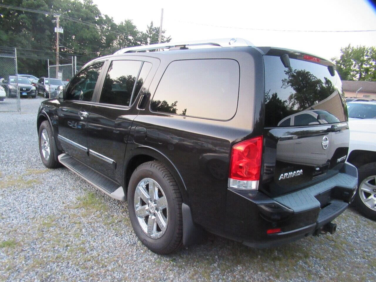 Used 2012 Nissan Armada Platinum image 5