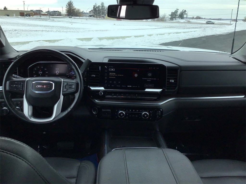 Used 2024 GMC Sierra 2500 SLT w/ SLT Premium Package image 22