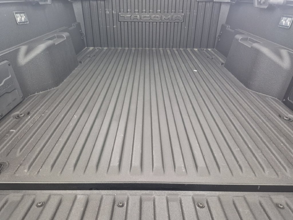Used 2025 Toyota Tacoma 4x4 Double Cab Hybrid image 26