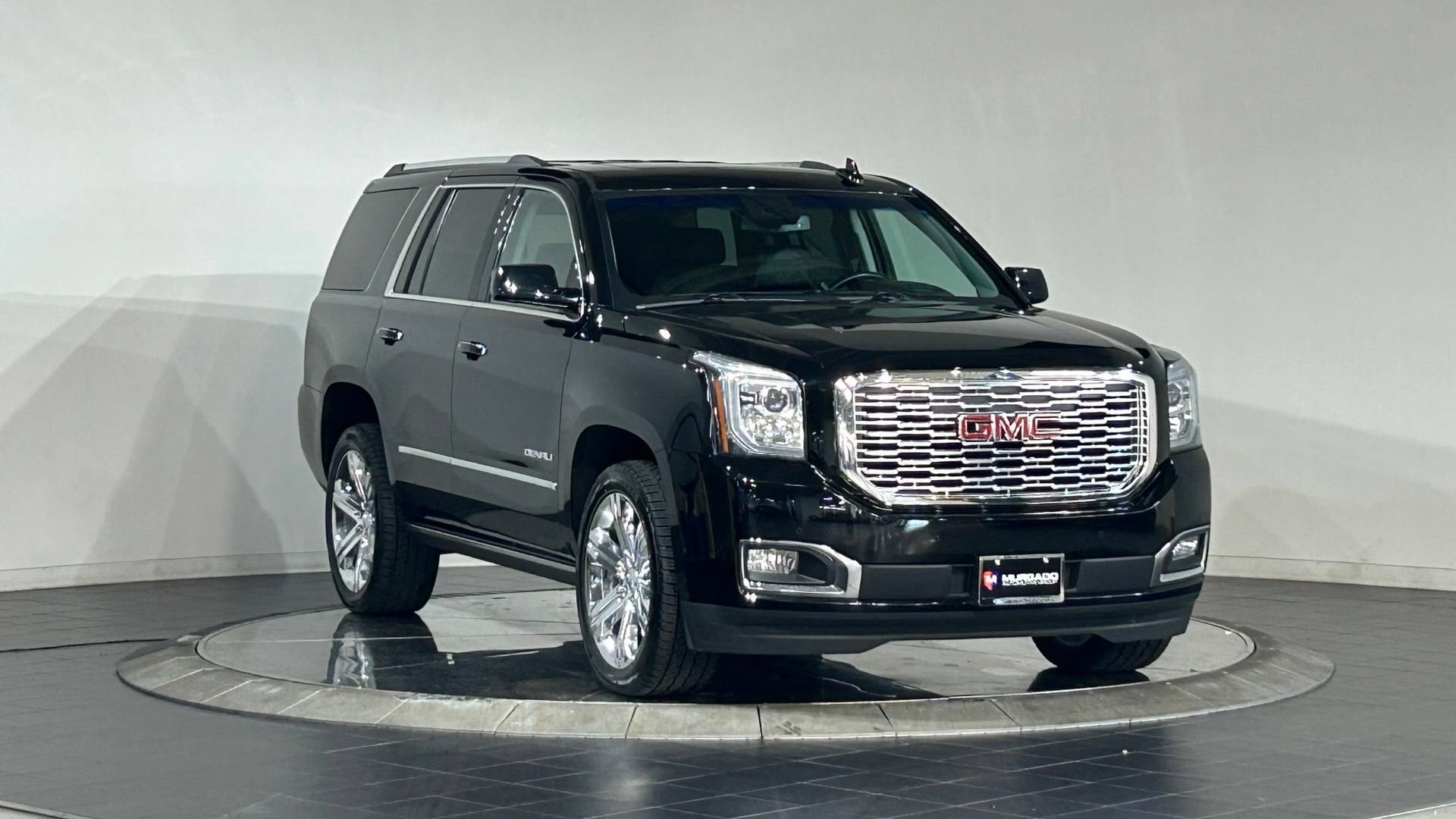 Used 2019 GMC Yukon Denali w/ Denali Ultimate Package AWD/4WD image 2