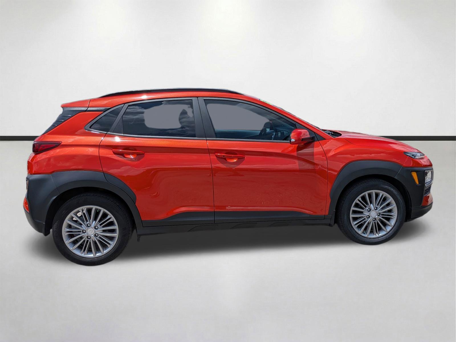 Used 2020 Hyundai Kona SEL Plus FWD image 3