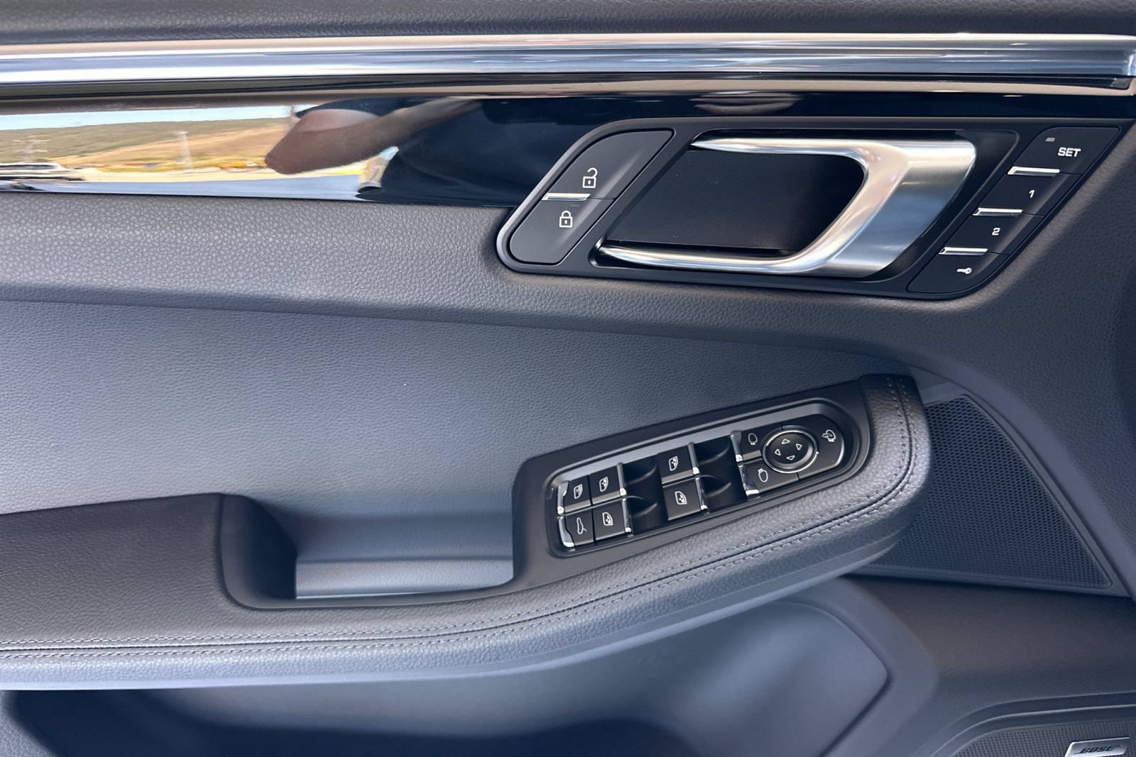 New 2026 Porsche Macan AWD/4WD image 12