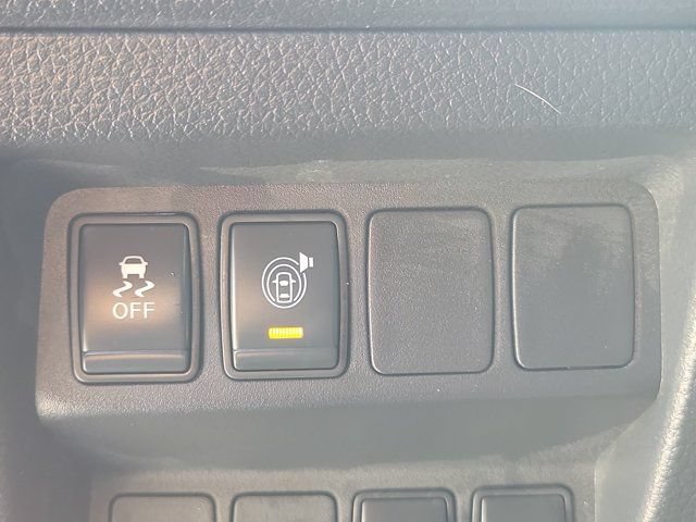 Used 2017 Nissan Rogue S FWD image 21