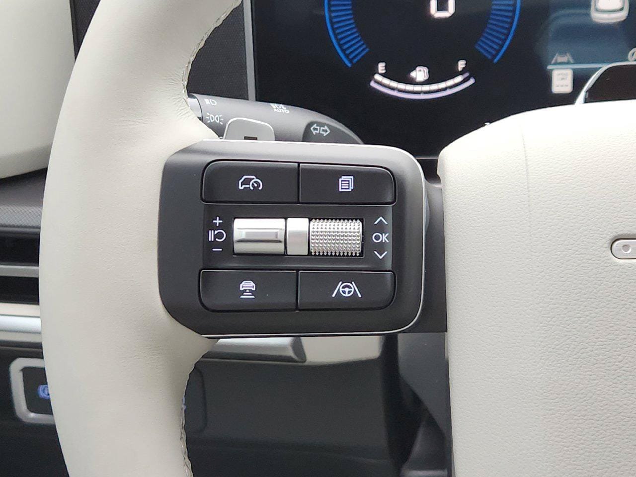 New 2026 Hyundai Santa Fe SEL FWD image 25