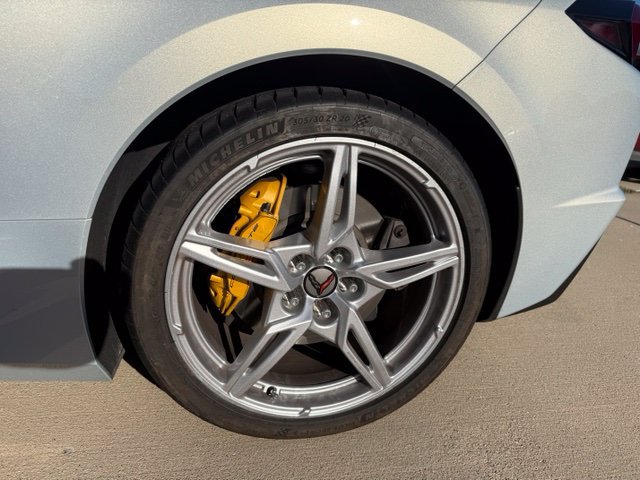 Used 2021 Chevrolet Corvette Stingray Preferred Cpe w/ Z51 Performance Package RWD image 11