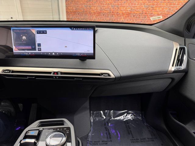 Used 2026 BMW iX xDrive45 image 17