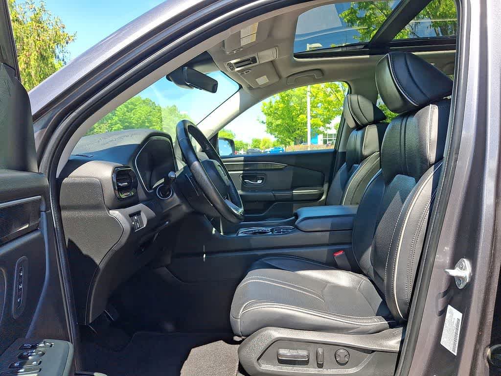 Used 2023 Honda Pilot Elite image 11
