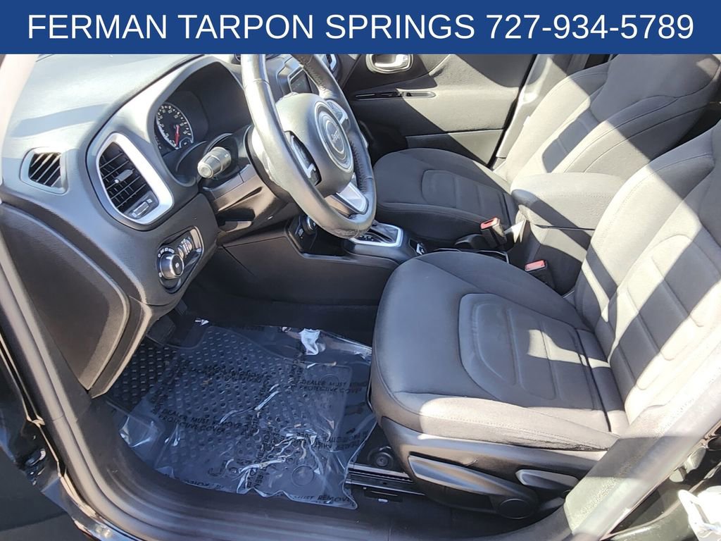 Used 2020 Jeep Renegade Latitude w/ Cold Weather Group image 6